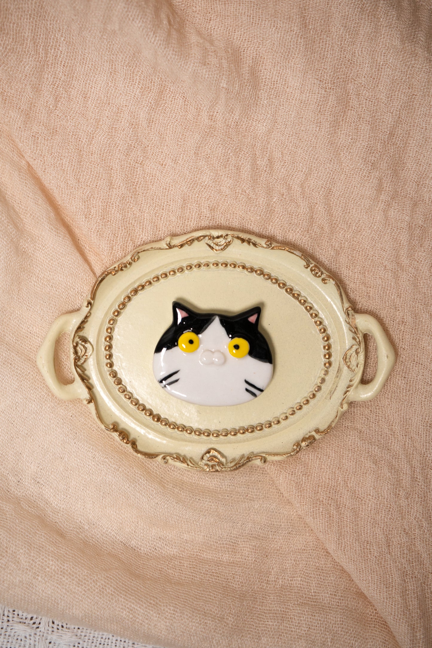 Ceramic Cat Head Magnet