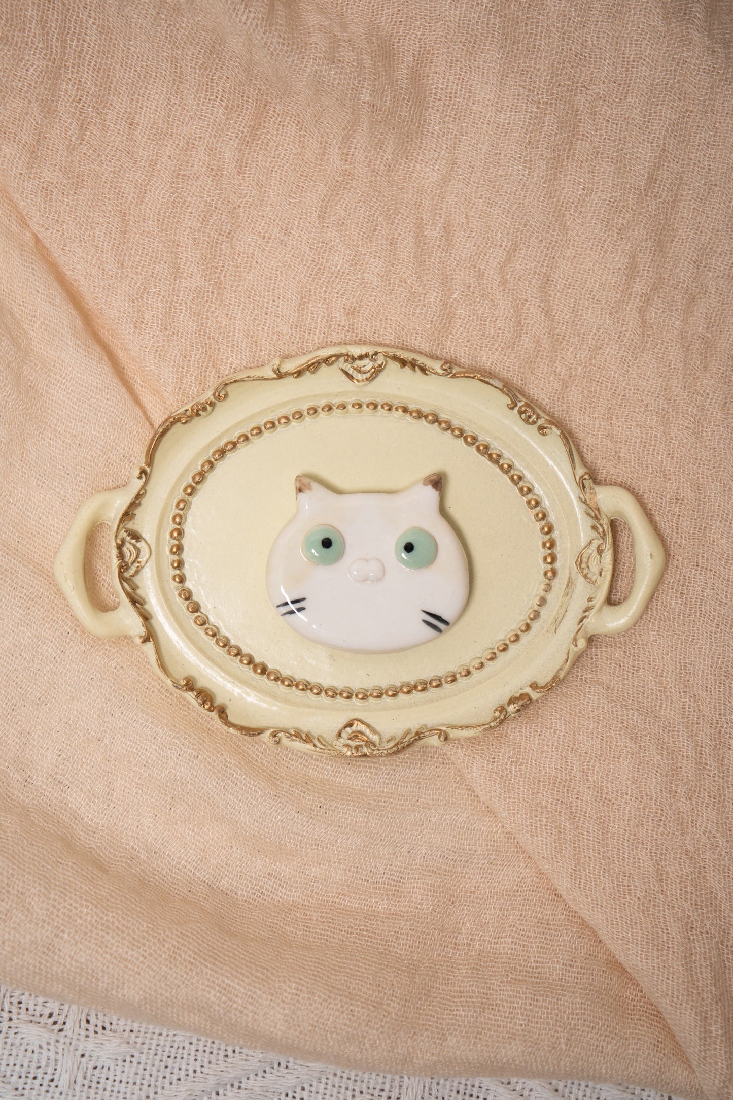 Ceramic Cat Head Magnet