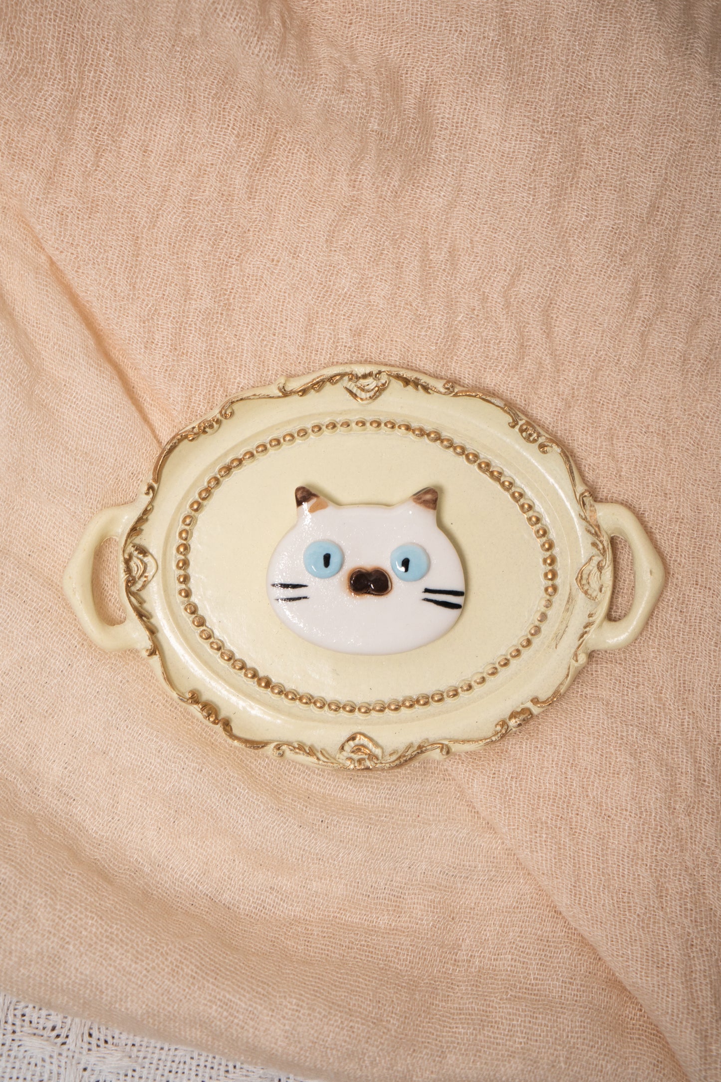 Ceramic Cat Head Magnet