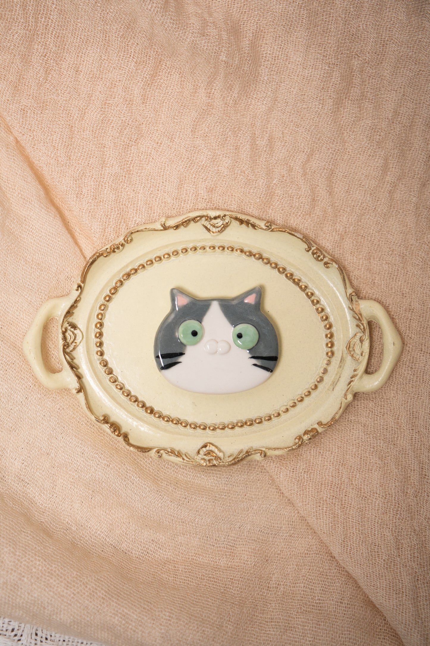 Ceramic Cat Head Magnet