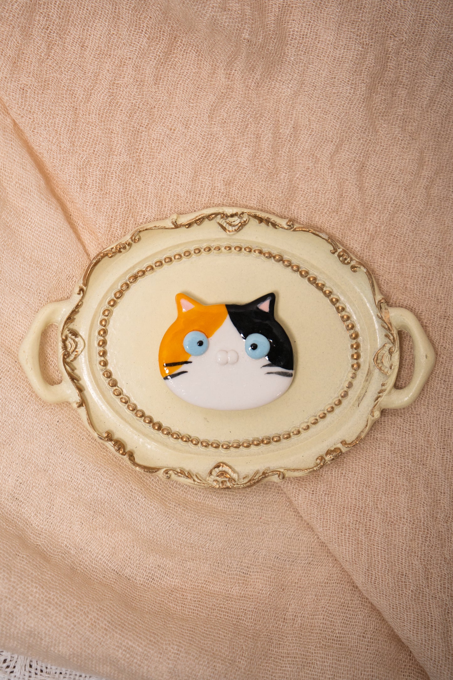 Ceramic Cat Head Magnet